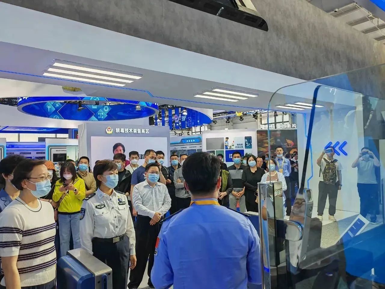 米乐(中国)mile·官方网页版,亮相第十一届中国国际警用装备博览会 用创新技术“警”上添花