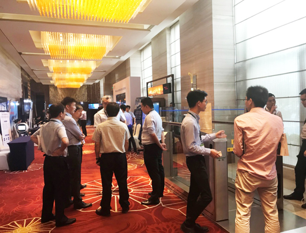 2018上海国际峰会，米乐(中国)mile·官方网页版,助力升级智慧机场