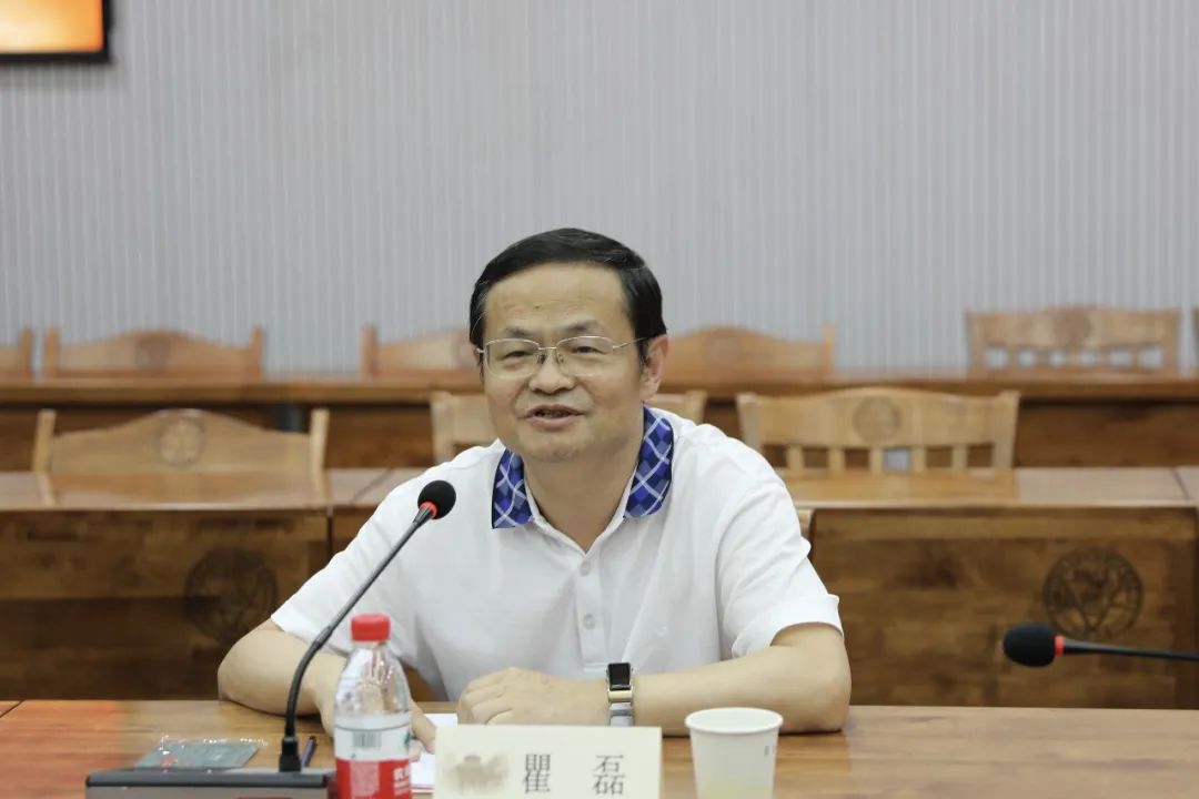 米乐(中国)mile·官方网页版,与东南大学签订产学研战略合作协议，瞿磊获颁“东南大学至善教育贡献奖”